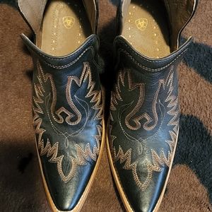 Ariat Dixon Booties
